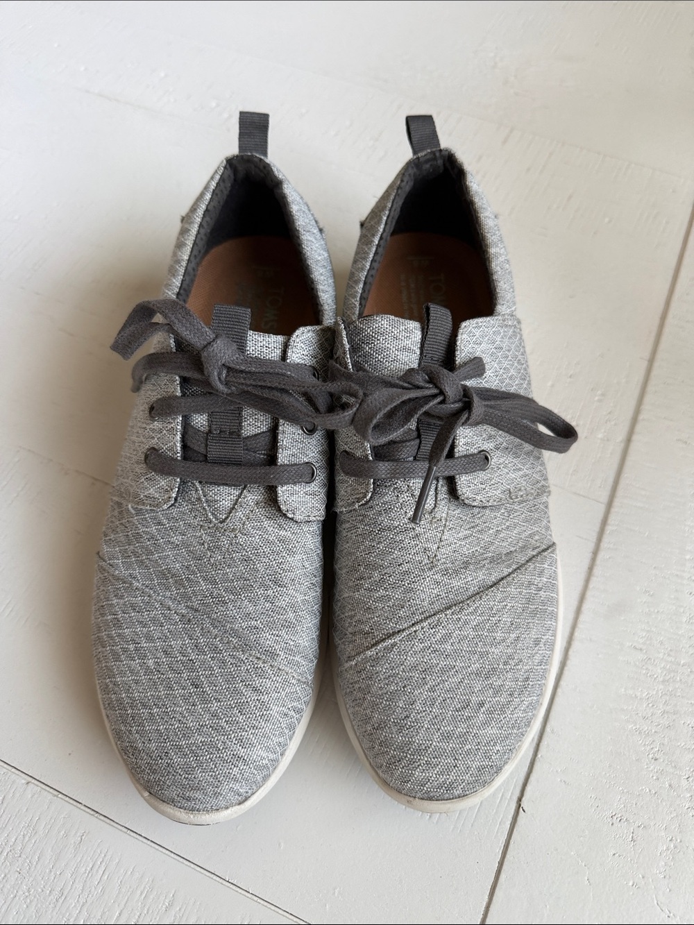 TOMS Sneakers